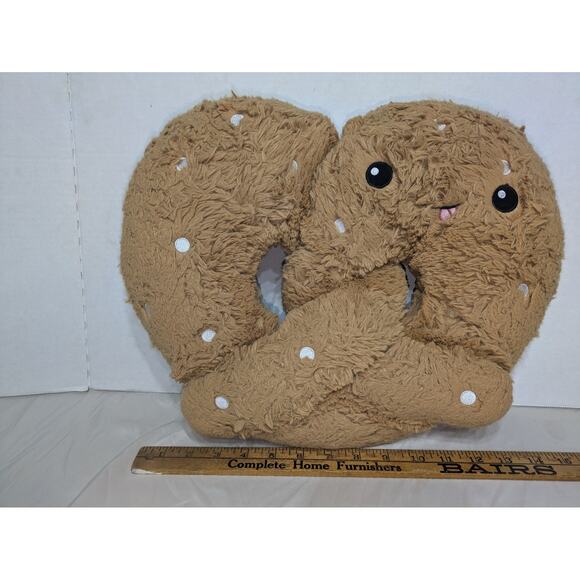 RARE RETIRED SOFT PRETZEL Squishable Comfort Food 14" Plush Pillow Stuffed Toy - Picture 3 of 9